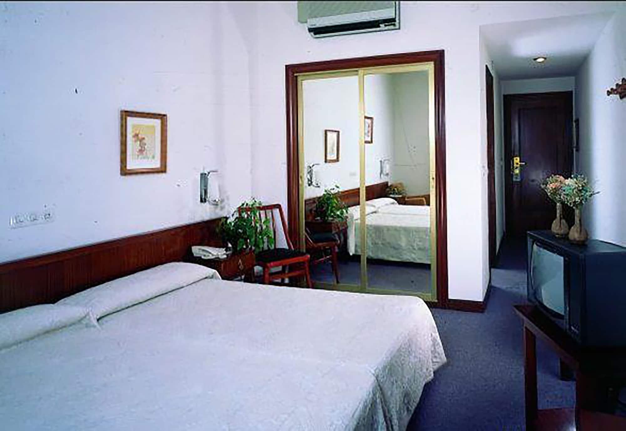 Hotel Ele Acueducto Сеговія Екстер'єр фото