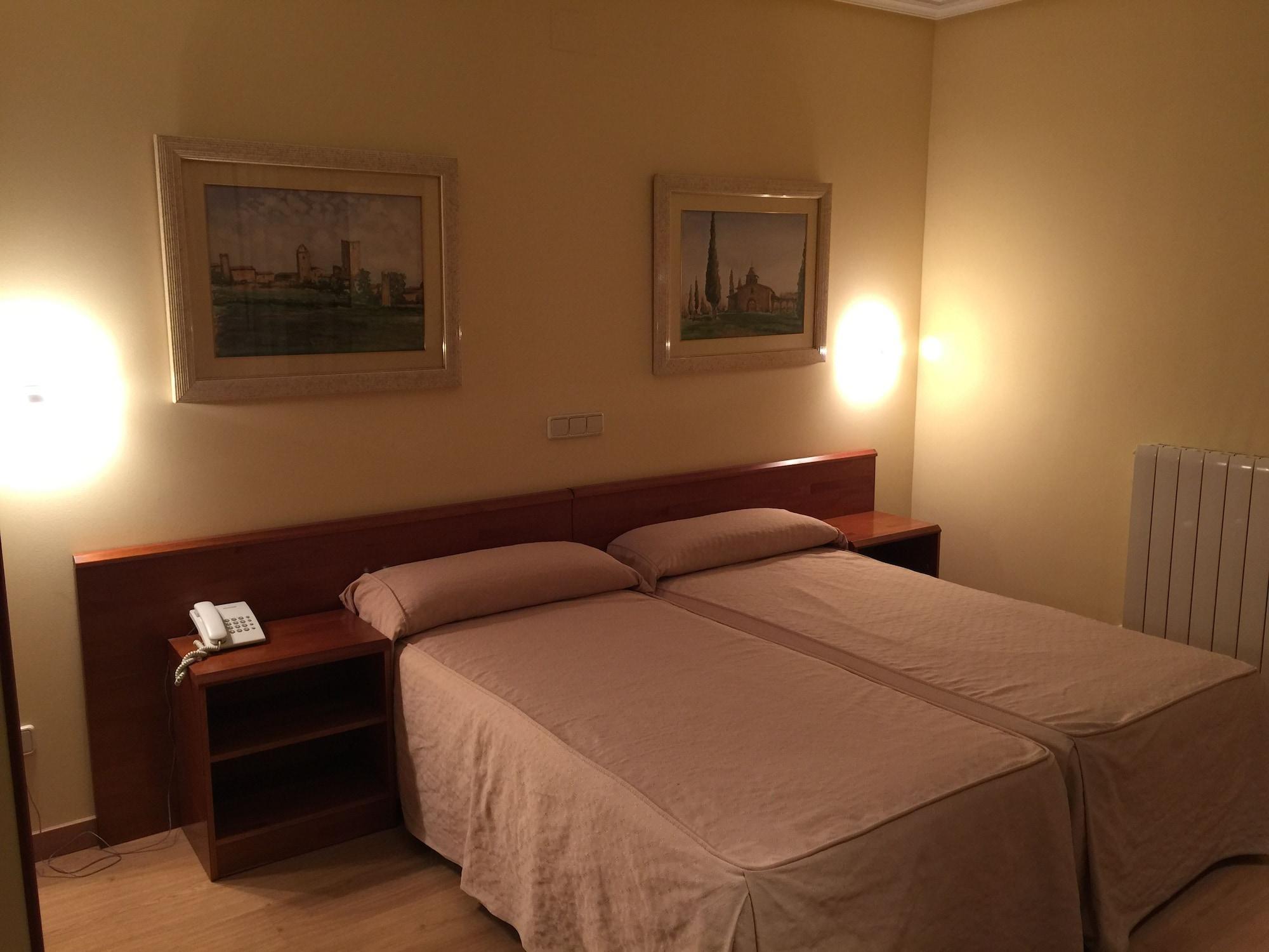 Hotel Ele Acueducto Сеговія Екстер'єр фото